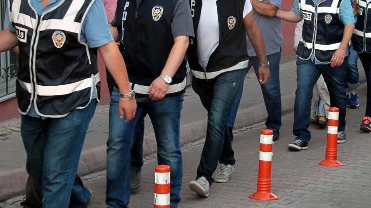  İzmir'de FETÖ operasyonu! 31 kişi gözaltına alındı