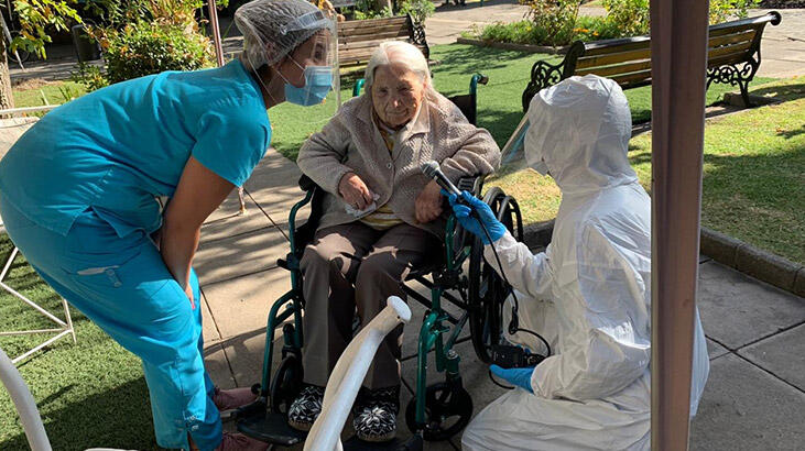 111 yaşındaki kadın corona virüsü yendi