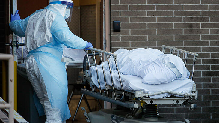 ABD'de corona virüs kabusu sürüyor: 822 kişi daha öldü!