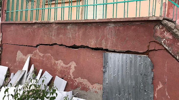 AK Parti Genel Başkan Yardımcısı Cevdet Yılmaz'dan Bingöl depremi uyarısı
