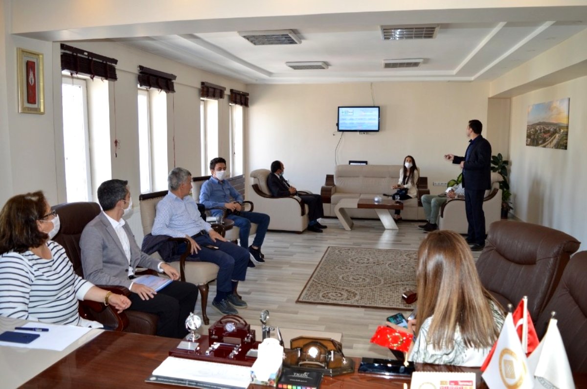 Ardahan da Dijital Tarım Pazarı Tanıtım Toplantısı ATSO'da yapıldı