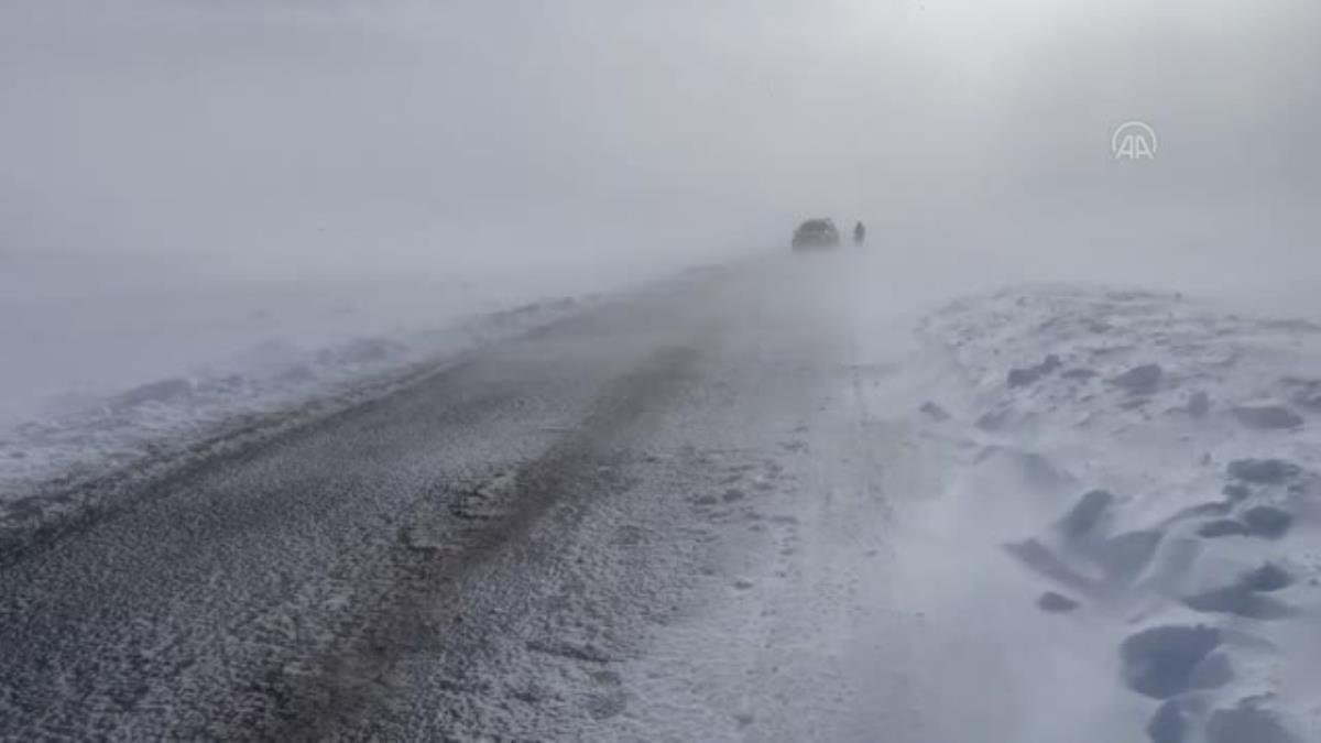 Ardahan da Kar nedeniyle kapanan 138 köy yolu ulaşıma açıldı