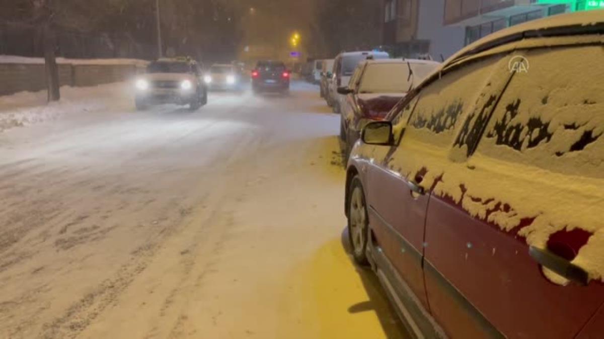 Ardahan da Kar yağışı ve soğuk hava yaşamı olumsuz etkiliyor