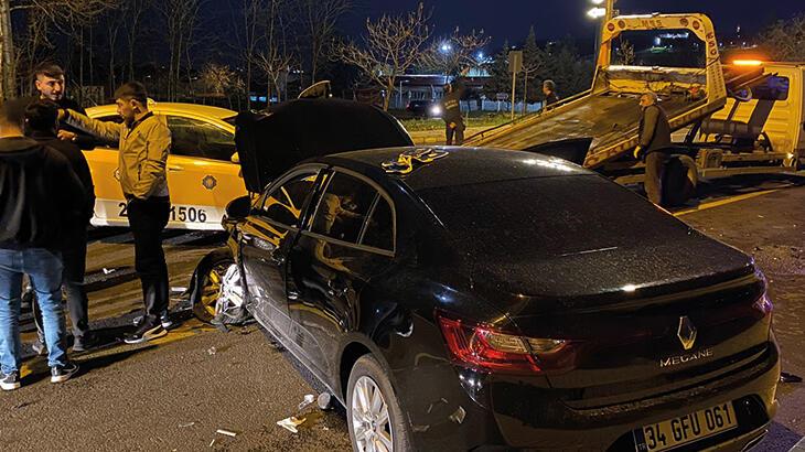 Ardahan Haberi: Diyarbakır'da taksi ile otomobil çarpıştı: 4 yaralı