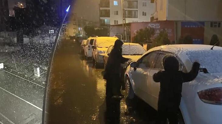 Ardahan Haberi: İstanbul'da kar yağışı yüzünü gösterdi! Bugün hava nasıl olacak?