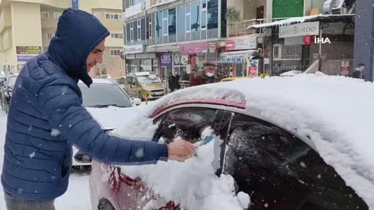 Ardahan'da kar yeniden etkisini arttırdı... 56 köy yolu ulaşıma kapandı