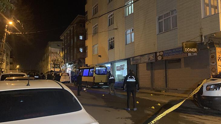Gaziosmanpaşa’da sokak ortasında silahlı saldırı! Ölü ve yaralılar var