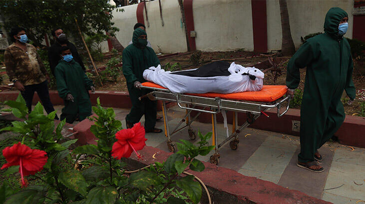 Hindistan'da son 24 saatte corona virüs nedeniyle 311 kişi hayatını kaybetti