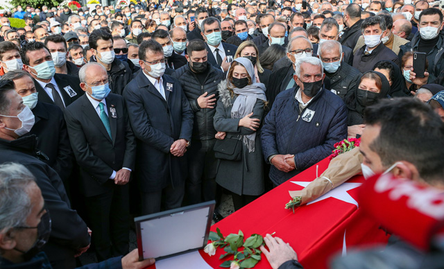 Kılıçdaroğlu, İmranlı Belediye Başkanı Murat Açıl'ın cenaze törenine katıldı