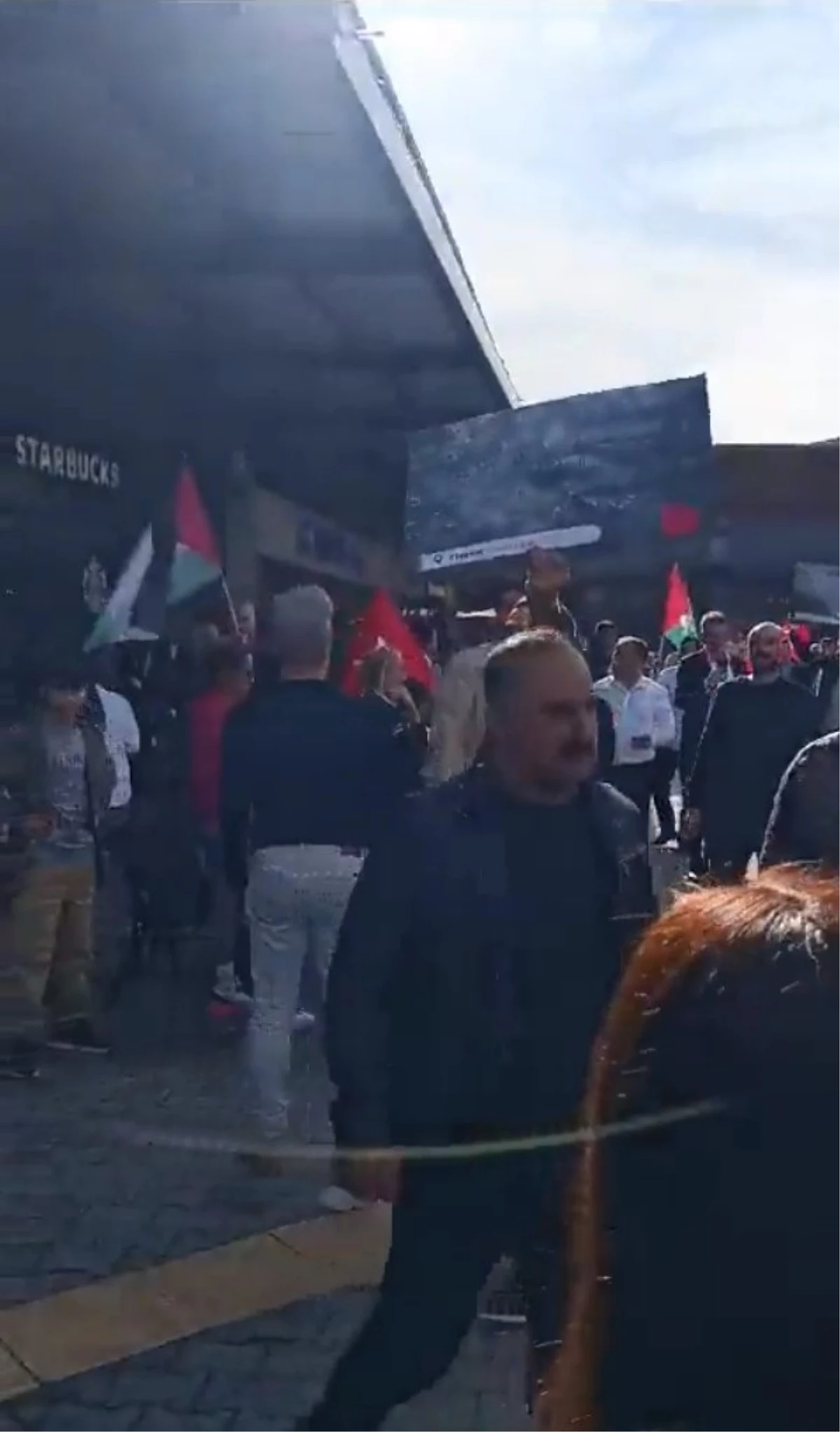 Kocaeli'de kahve zinciri şubesindeki İsrail protestosuna soruşturma: Sınırların aşıldığı bir durum var