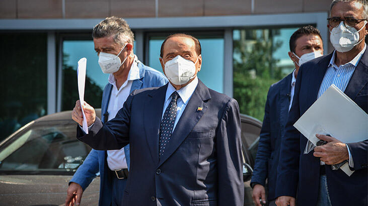 Koronavirüs tedavisi gören Berlusconi taburcu oldu