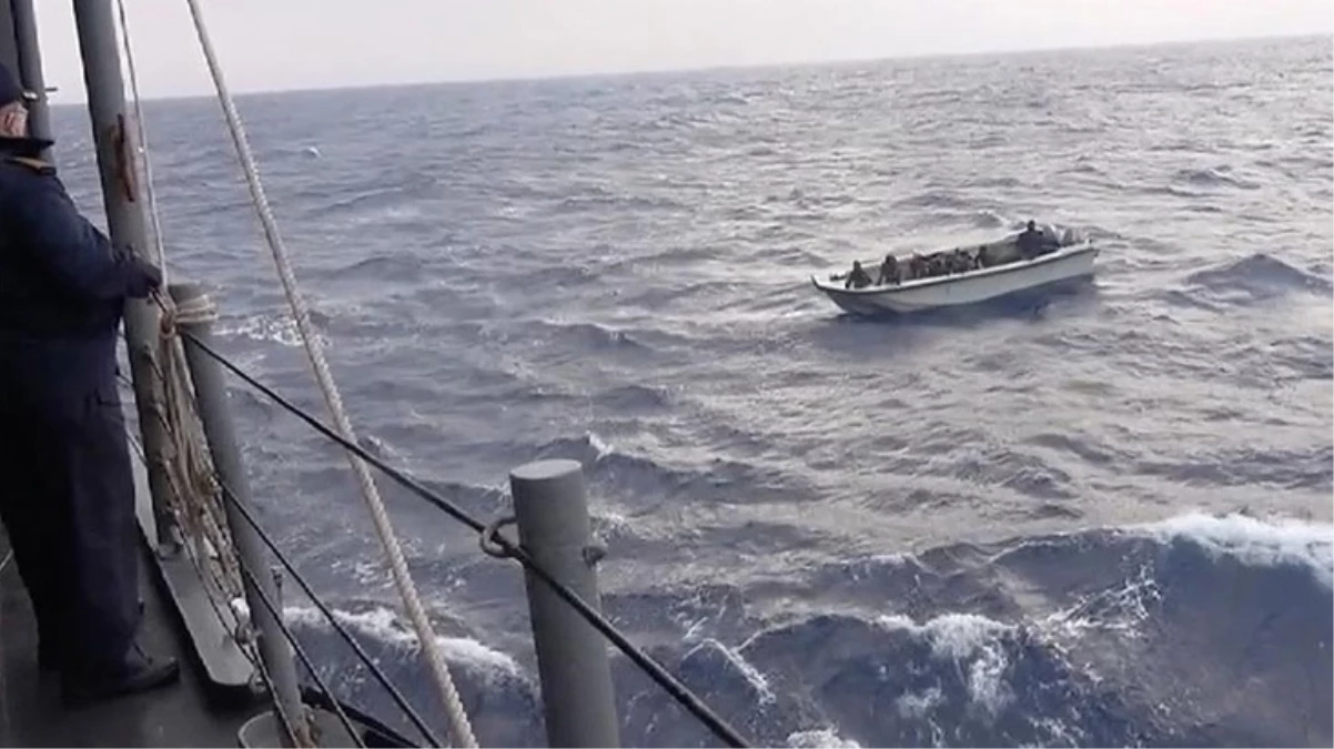 Libya açıklarında göçmen teknesi battı: 61 kişi hayatını kaybetti