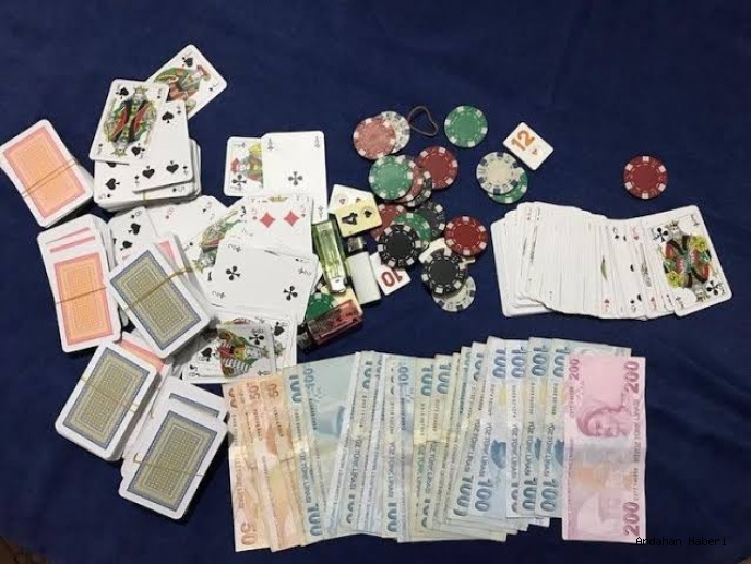 Ardahan'da kumar oynayan 8 kişiye para cezası verildi