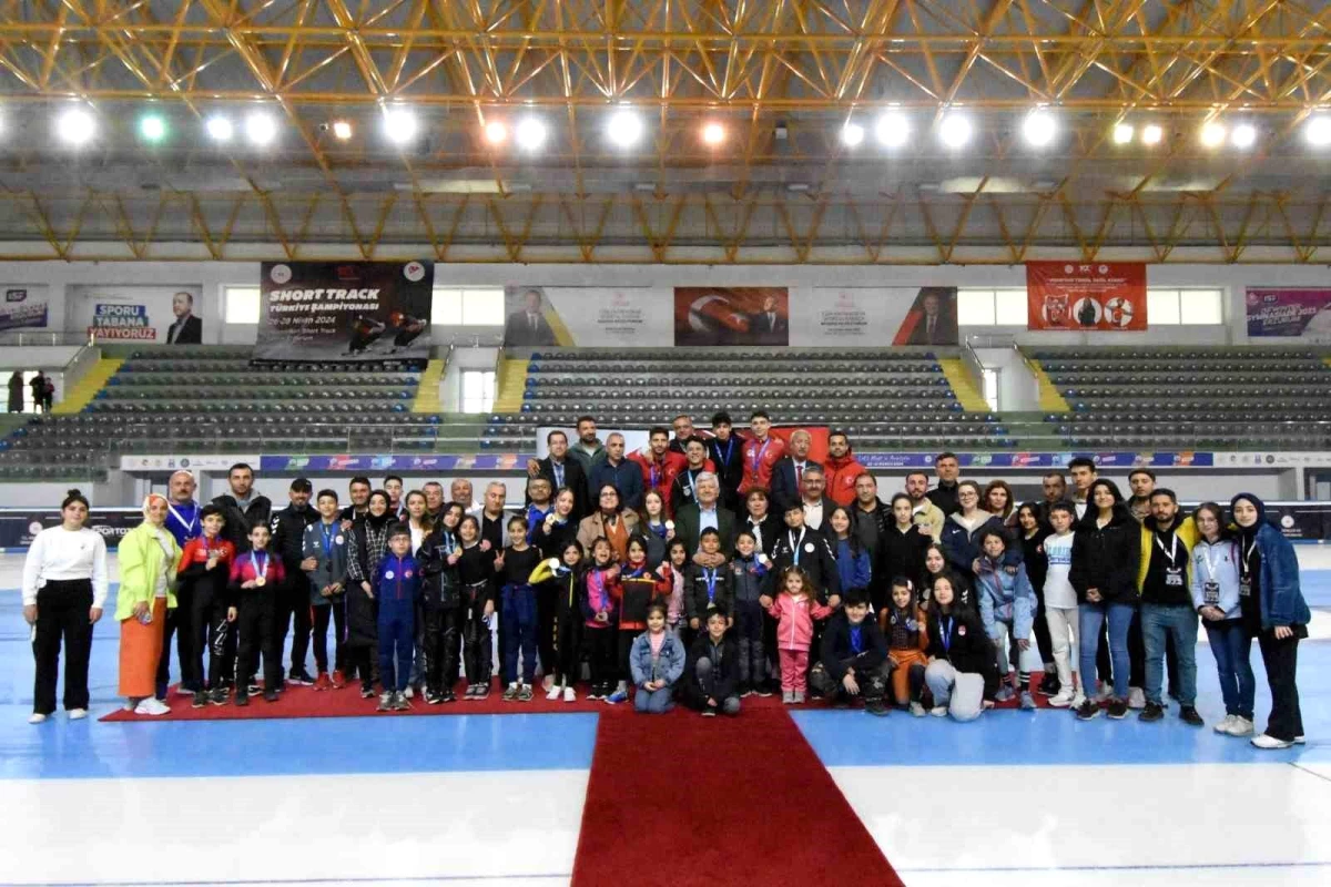 Short Track Türkiye Şampiyonası Erzurum'da Son Buldu