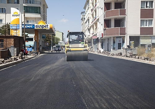 Ahlat Belediyesinden sıcak asfalt çalışması