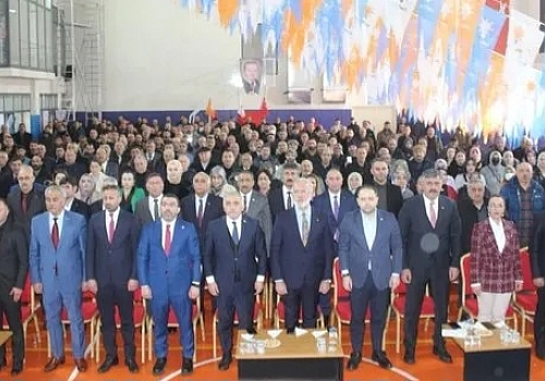 AK Parti aday tanıtım toplantısına Ardahanlılar dan büyük ilgi