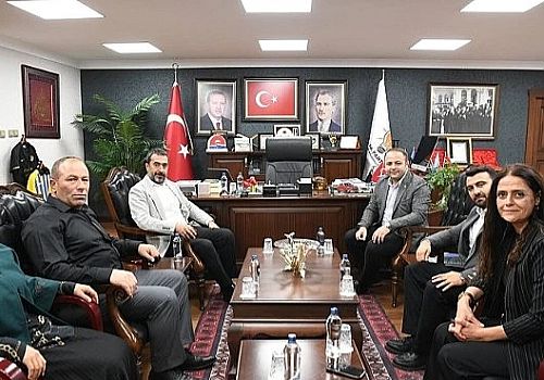 AK parti Ardahan Milletvekili Kaan Koç, partisinin Ankara İl başkanlığını ziyaret etti 