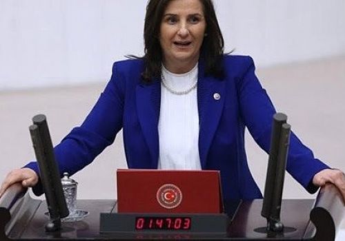 AK Parti İstanbul Milletvekili Tülay Kaynarca koronavirüse yakalandı