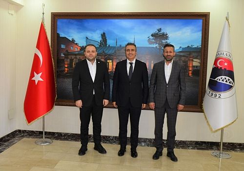 alan AK Parti Milletvekili Kaan Koç, Ardahan valisi Hayrettin Çiçek’i ziyaret etti.