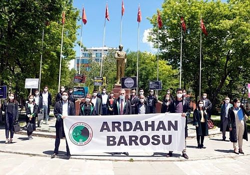 Ardahan Baro Başkanı Yıldız ve avukatlardan kanun teklifine tepki