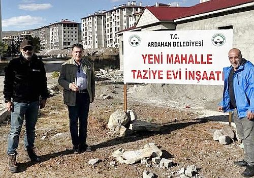 Ardahan Belediye Başkanı Faruk Demir, yapılan çalışmaları incelemelerde bulundu