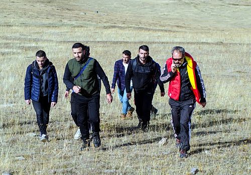Ardahan'da, 29 Ekim Cumhuriyet Bayramı etkinlikleri kapsamında resim sergisi açıldı, doğa yürüyüşü yapıldı.