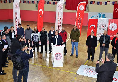 Ardahan da faaliyet yürüten 27 Spor Kulübüne toplam 525.000₺ nakdi yardım 