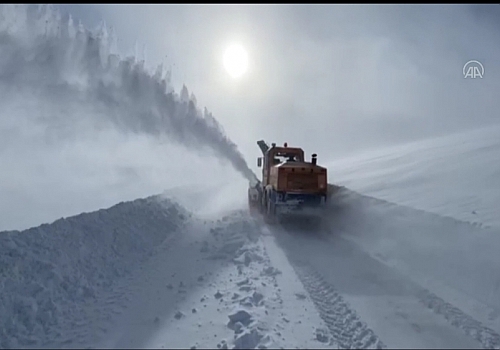 Ardahan'da kardan kapalı 6 köy yolu da ulaşıma açıldı