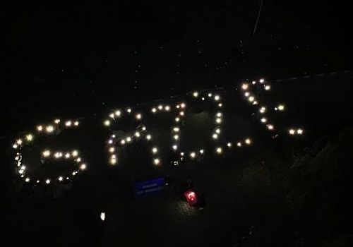 Ardahan’da öğrenciler, Filistinlilere destek için ışıklarla 'Gazze' yazdı