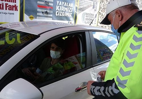 Ardahan'da sürücülere, yaşam tüneli çadırında videolu bilgilendirme