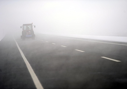 Ardahan'da yoğun sis ulaşımı aksatıyor