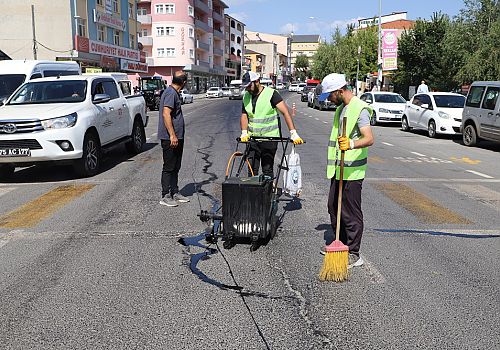 Ardahan Haberi: Ardahan Belediyesin den Sıcak Asfalt Çalışması 