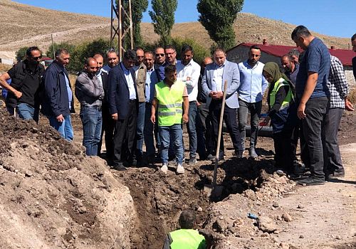 Ardahan Haberi: Ardahan Merkeze bağlı Sulakyurt Köyünde kanalizasyon projesi çalışmaları devam ediyor