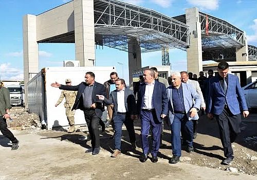 Ardahan Haberi: Ardahan Valisi Öner, Türkgözü Gümrük Kapısı’ndaki inşaat çalışmalarını inceledi