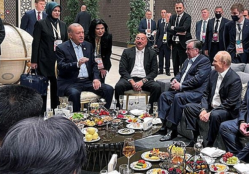 Ardahan Haberi: Cumhurbaşkanı Erdoğan Semerkant'ta! Zirveye damga vuran fotoğraf