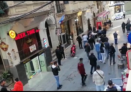 Ardahan Haberi: Taksim İstiklal Caddesi'nde patlama! Yaralılar var