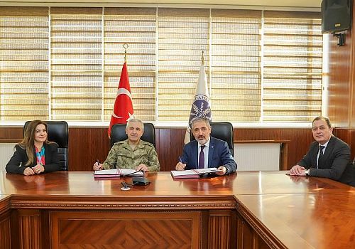Ardahan Üniversitesi ile 25’inci Hudut Tugay Komutanlığı Arasında İş Birliği Protokolü İmzalandı
