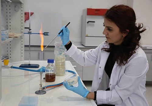 Ardahan Üniversitesin’de  Bal ve Peynir Analizi Yapılmaya Başlandı