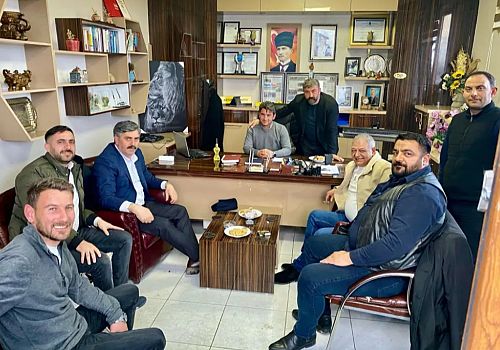 Baydar, Aktürk Oto Galeri işletmecisi Selçuk Aktürk’ü ziyaret etti