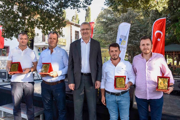 Bursa Karacabey'de 'Tarımın Enleri' ödüllendirildi