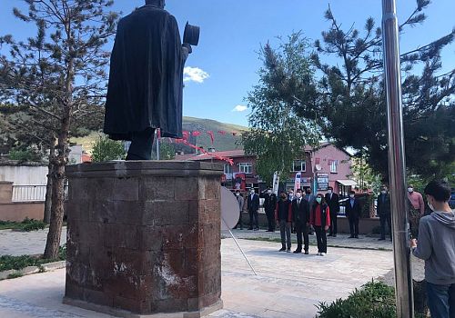 Çıldır da 19 Mayıs Atatürk'ü Anma ve Gençlik ve Spor Bayramı Törenle Kutlandı 