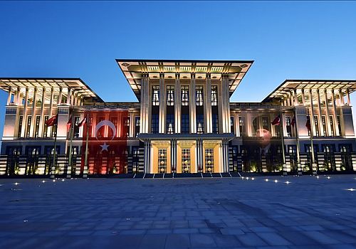 Cumhurbaşkanı Erdoğan başkanlığındaki toplantıda yapılan saldırıya karşı atılacak adımlar ele alındı.