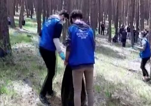  Dünya Çevre Günü'nde Ardahan da ormanı elleriyle temizlediler