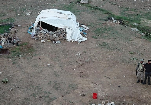 Elazığ'da firari hükümlü saklandığı yayladaki çadırda yakalandı