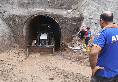 Erzurum'da iki gün önce tünelde sele kapılan işçiyi arama çalışması sürüyor