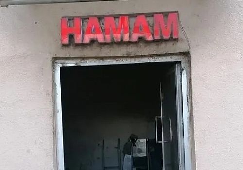 Hanak taki Hamam in Tabelası var kendisi yok
