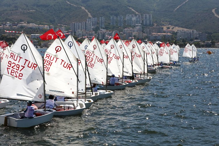 İzmir Narlıdere'de kahramanlara yelken açtılar!