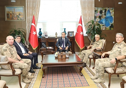 Jandarma Genel Komutanı Orgeneral Çetin, Bitlis'te çeşitli ziyaret ve incelemelerde bulundu