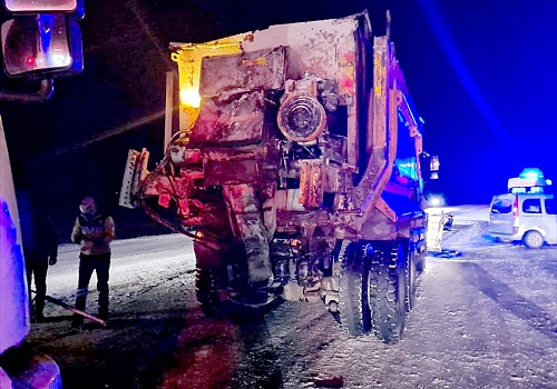 Kars'ta zincirleme trafik kazasında 3 kişi yaralandı