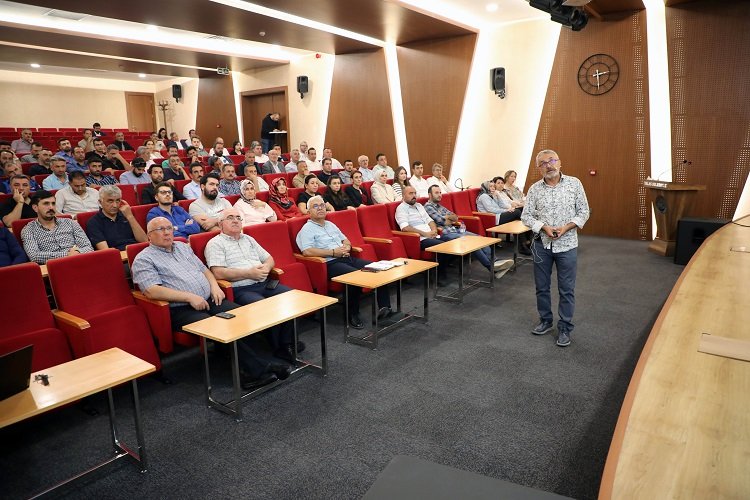 Kayseri Talas Belediyesi'nden personele eğitim